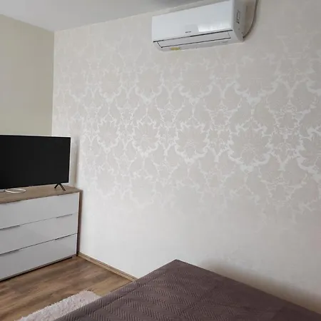 Lelle Grand Apartman