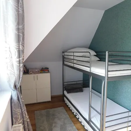 아파트 Lelle Grand Apartman *