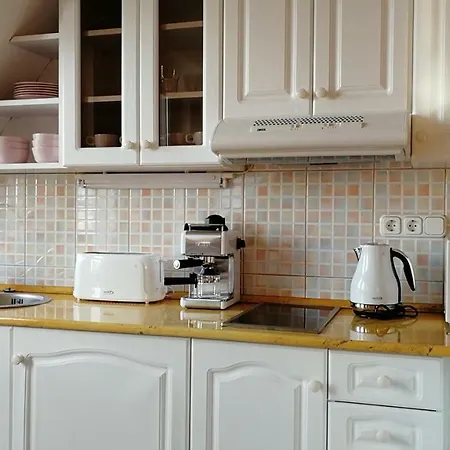 Lelle Grand Apartman