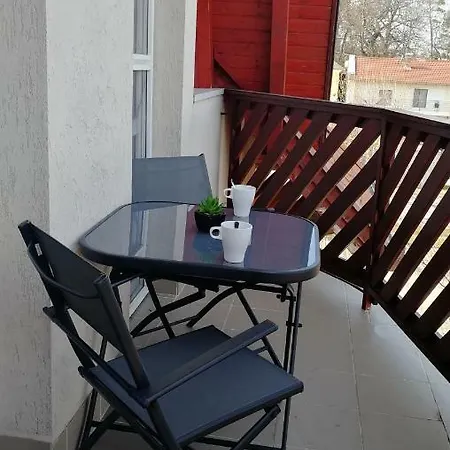 Apartment Lelle Grand Apartman *